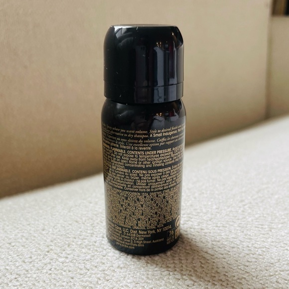 Oribe Dry Texturizing Spray - Travel Size - Picture 4 of 5
